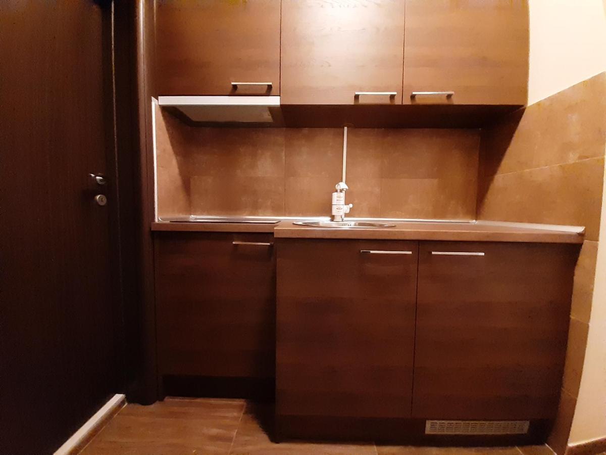 Stan Na Dan Apartman D Lux Jacuzzi Kragujevac Exterior photo